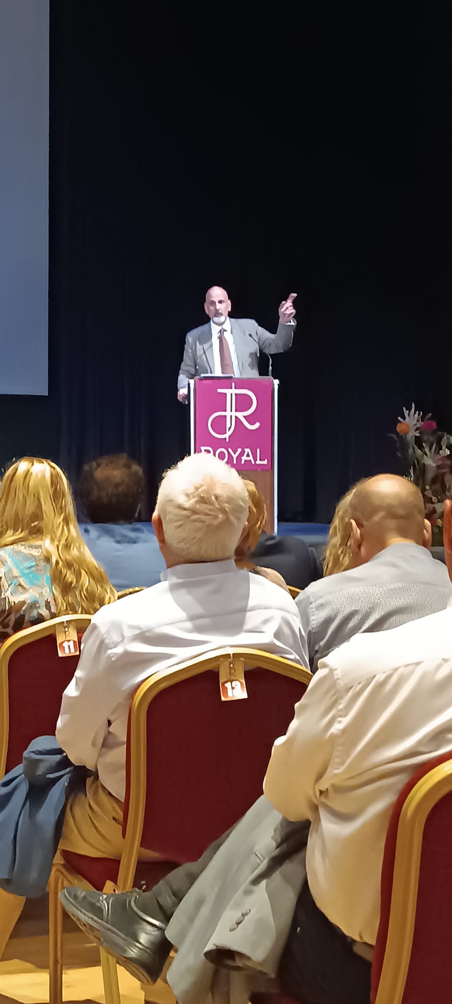 386504742_6993323954040063_1390541634260827712_n